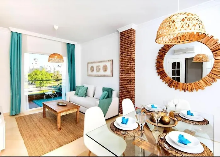Jabega Beach - 4 Minutes From The Beach